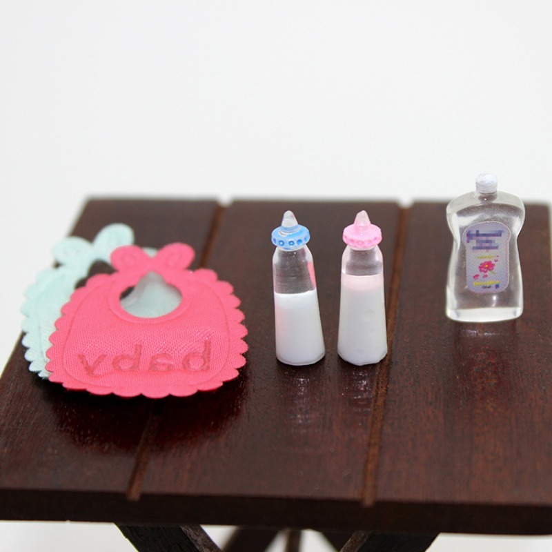 لعبة طعام مصغرة من DOLLHOUSE ن - مراجعة Baby Food Kit وسعره