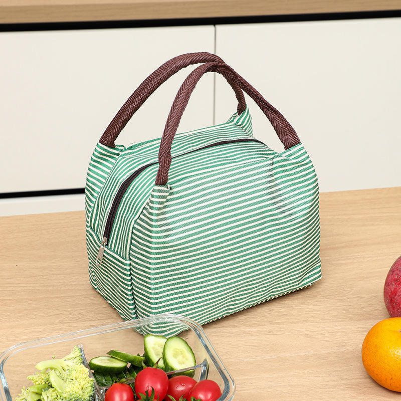 حقيبة غداء معزولة ومضادة للتسر - مراجعة Food Pouch Reusable وسعره