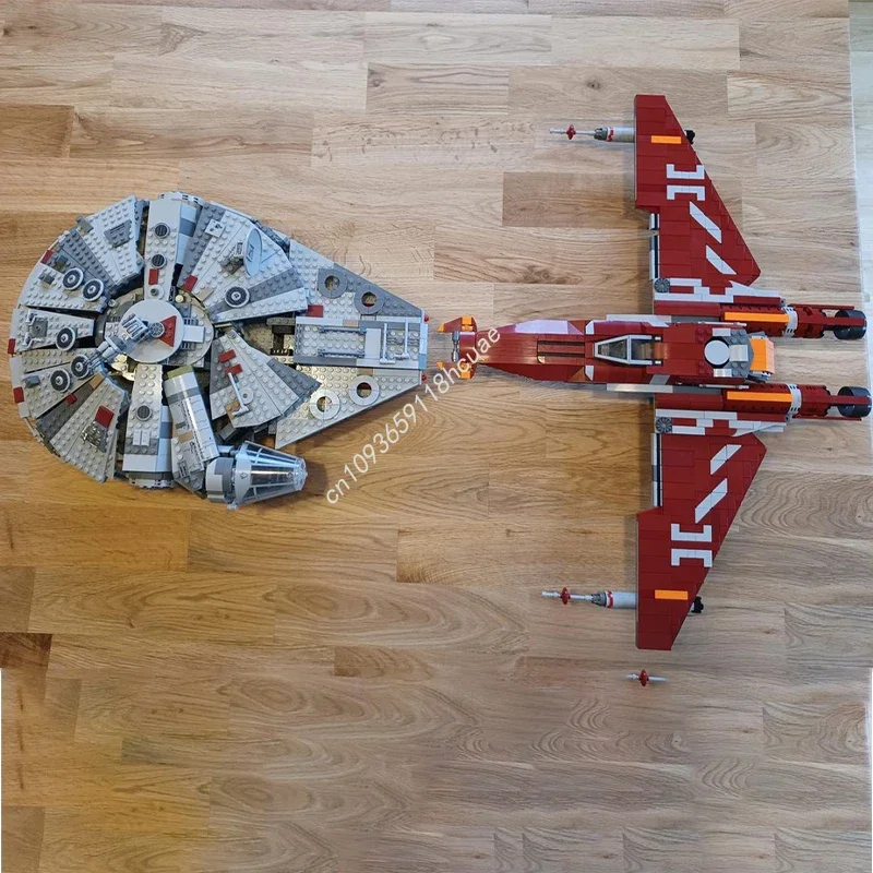 771 قطعة من مكعبات البناء على  - مراجعة Lego Set Creator وسعره