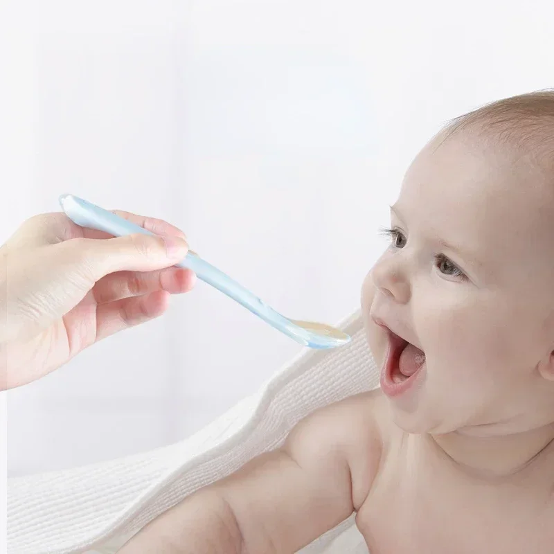 ملعقة أطفال من السيليكون الناع - مراجعة Baby Food Kit وسعره